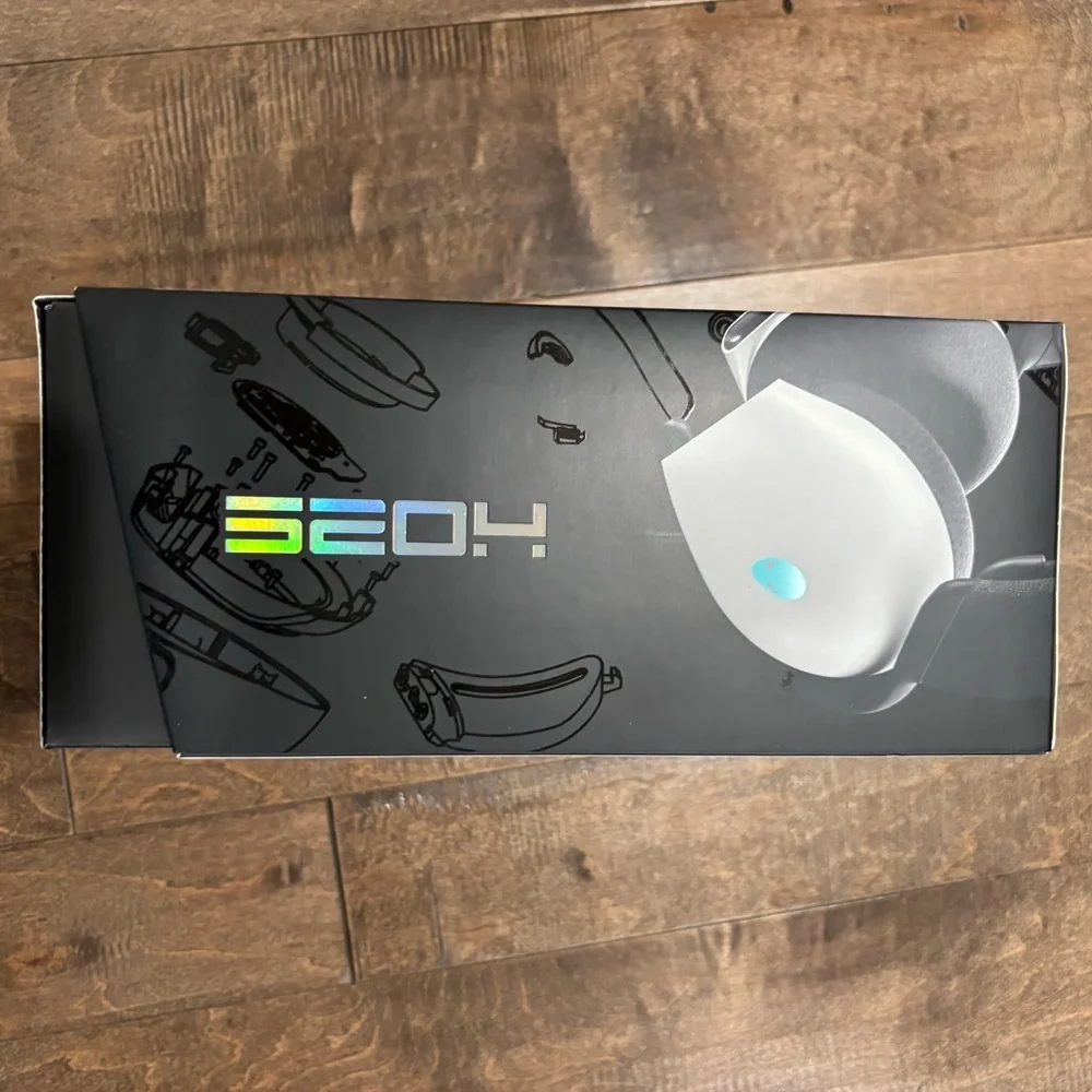 Alienware 520H Wired Headset - Black and White